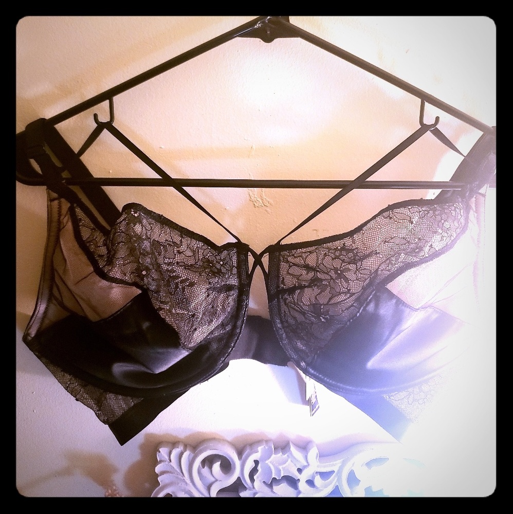 VS Lace Bra